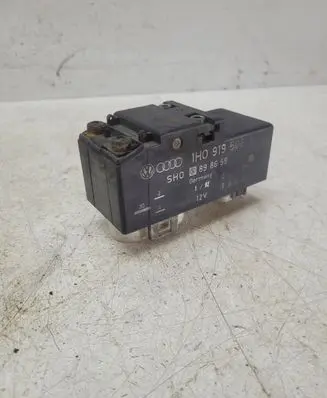 Coolant fan relay