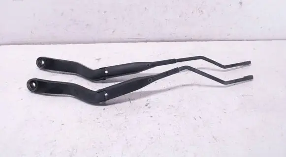 Dodge RAM 1500 DS Front wiper blade arm 55277449AE 55277450AD 89813-702