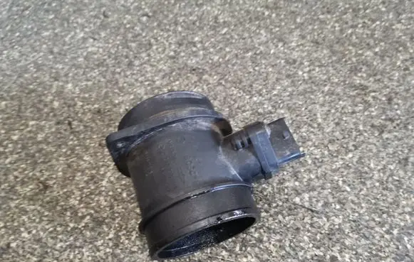 Volvo S80 Mass air flow meter 0280218108 8670112