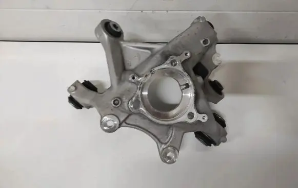 Tesla Model Y Rear wheel hub spindle/knuckle P118841100G TR20220719