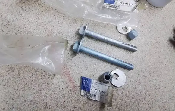 Mercedes-Benz E W124 Rear suspension camber bolt 2013300018 A2013300018