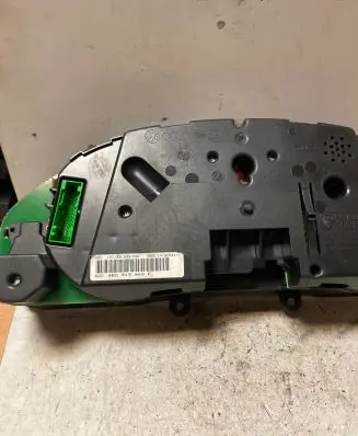 Audi A6 S6 C5 4B Speedometer (instrument cluster) 4B0919860F 110008889002