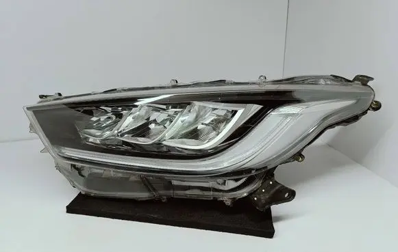 Toyota Yaris XP210 Headlight/headlamp K08 L2001
