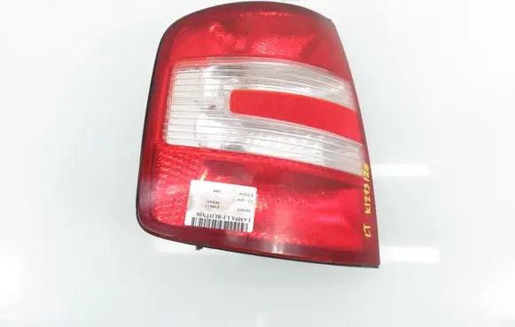 Skoda Fabia Mk1 (6Y) Rear/tail lights 6Y9945111D 6Y9945095E