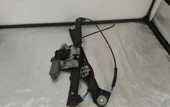 BMW X5 E53 Front door window regulator with motor 8381020