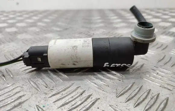 Land Rover Discovery 3 - LR3 Headlight washer pump 100408 191221 21705