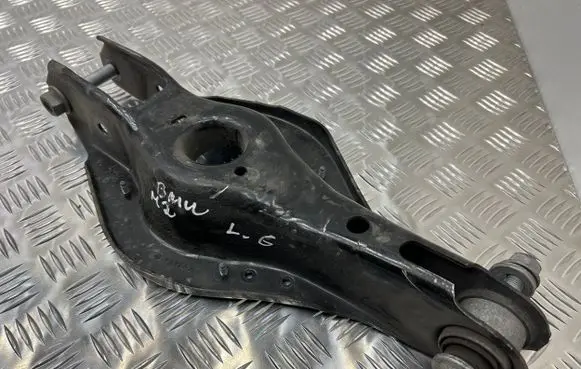 BMW 2 G42 Rear upper control arm/wishbone 6886451