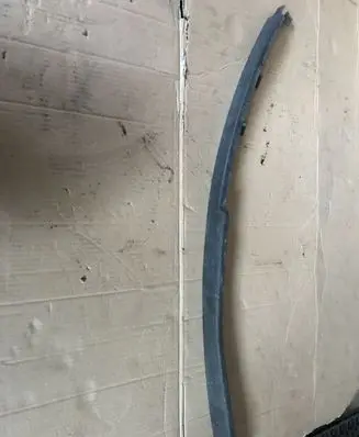 Front bumper lip