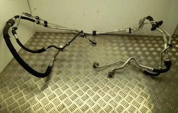 Audi A8 S8 D4 4H Air conditioning (A/C) pipe/hose 4H0260712H