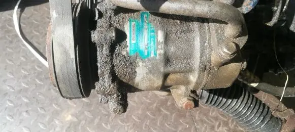 Renault Laguna I Air conditioning (A/C) compressor (pump) 7700859676d 02551127347815