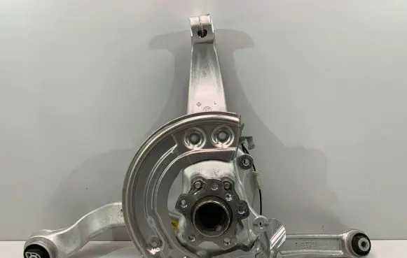 BMW 6 G32 Gran Turismo Front wheel hub spindle knuckle 6884377