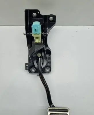 Ford Mustang VI Brake pedal FR3C2D094CF 1019582550A