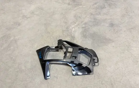 Peugeot 3008 II Front bumper mounting bracket 9815337580