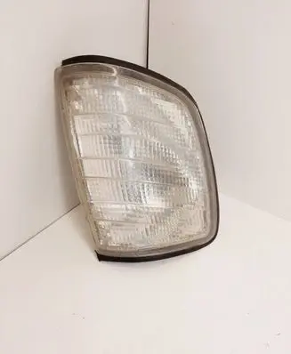 Mercedes-Benz E W124 Front indicator light 6R0151721