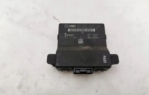 Audi A3 S3 8P Gateway control module 1K0907530D