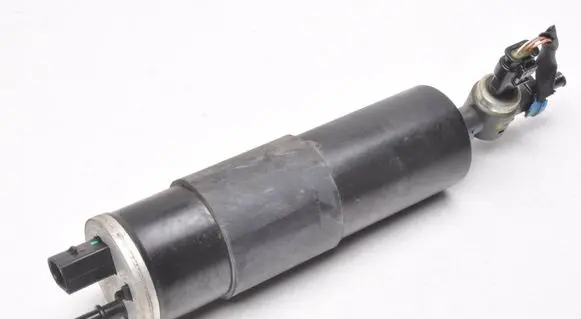 Volvo XC90 Fuel filter housing 32312226