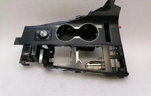 Lexus RX 450H Cup holder front 5562048170