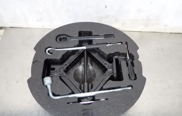 KIA Ceed Tool set 09149-1H000