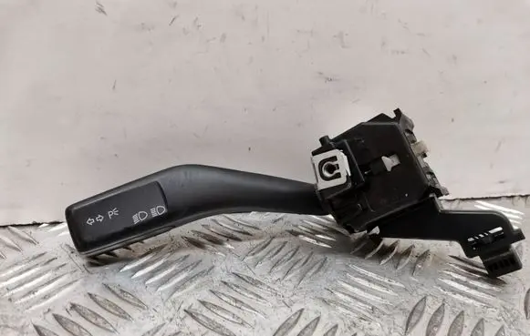 Volkswagen Golf V Indicator stalk 1K0953513