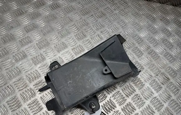 BMW 5 F10 F11 Brake cooling air channel/duct 7200798