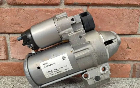 BMW 3 GT F34 Starter motor 8621839