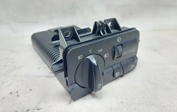 Light switch
