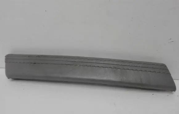 Volkswagen Touareg I Front door handle cover 7L6867371B