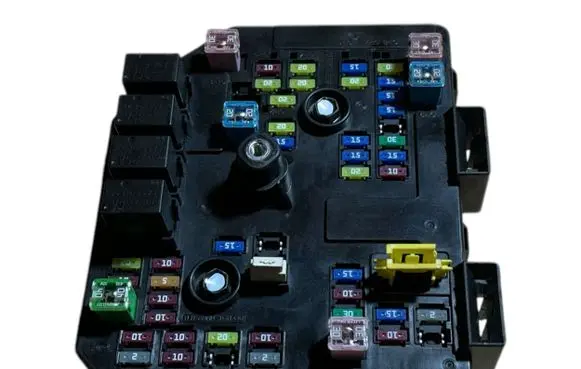 Opel Antara Fuse module 95137841 7841U