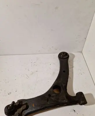 Toyota Corolla Verso AR10 Front lower control arm/wishbone