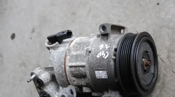 Citroen C4 II Picasso Air conditioning (A/C) compressor (pump) 9675655880