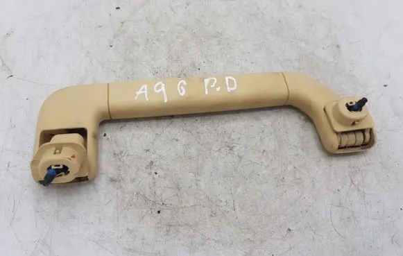 Volkswagen Touareg I Front interior roof grab handle 7L0857607A