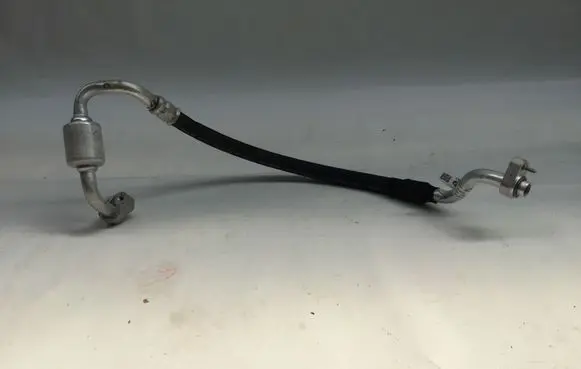 BMW 1 F70 Air conditioning (A/C) pipe/hose 5B4A256
