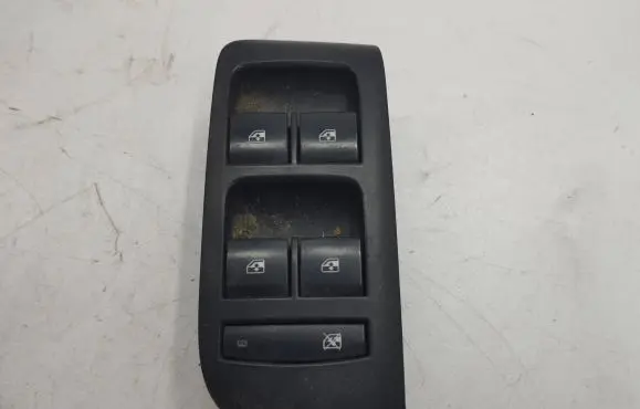 Opel Zafira C Electric window control switch 13305009