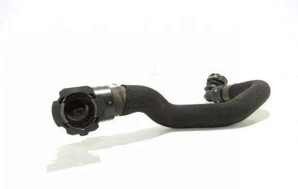 Peugeot 3008 I Engine coolant pipe/hose