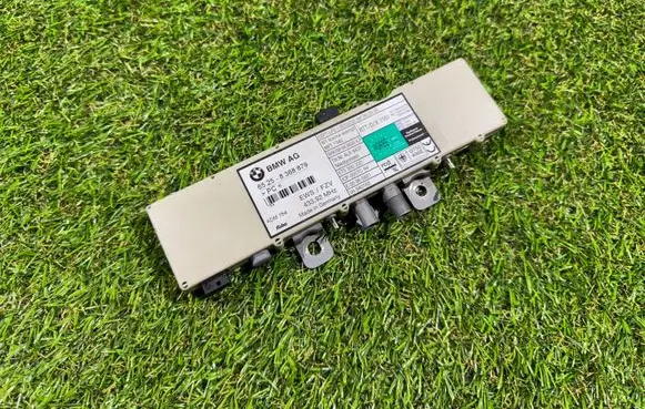 BMW 5 E39 Antenna control unit 65258368879