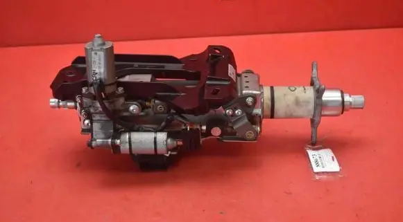 BMW 7 E38 Steering wheel axle 6908962