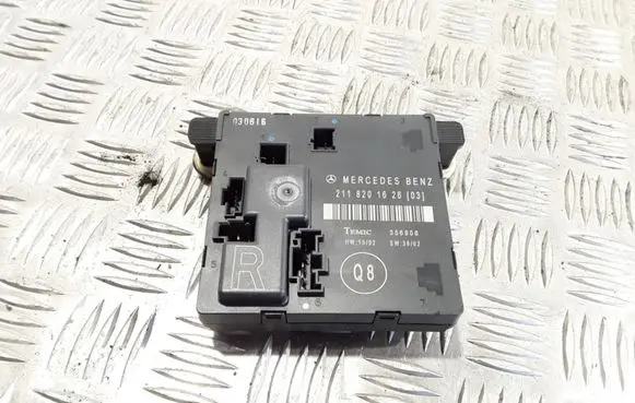 Mercedes-Benz E W211 Door control unit/module 2118201626