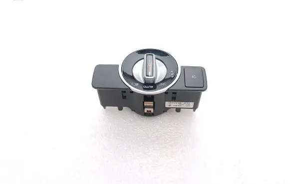 Mercedes-Benz E C207 W207 Light switch A2129050551 L89L600L