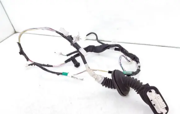 Toyota Auris E180 Rear door wiring loom 8215302B30 8215302B30C