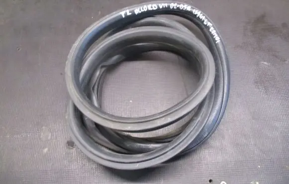 Honda Accord Rubber seal loading door 