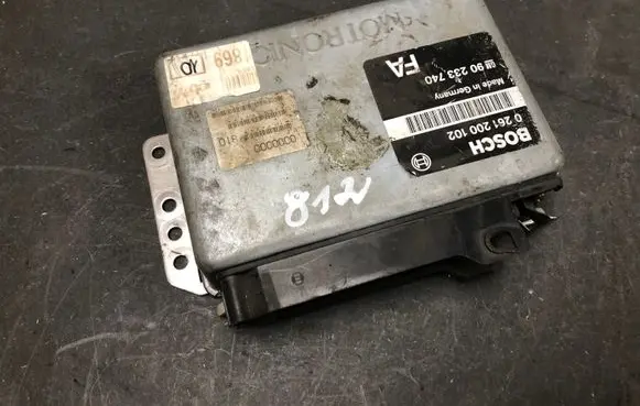 Opel Zafira A Engine control unit/module 0261200102