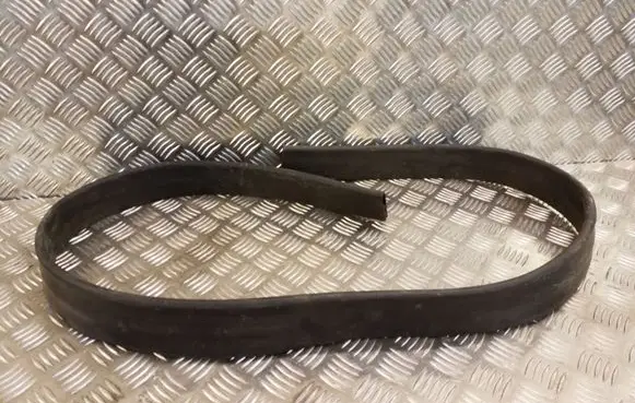 Mercedes-Benz GLC X253 C253 Engine compartment rubber 