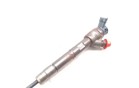 Jaguar XE Fuel injector G4D3-9K546-AA 0445110654