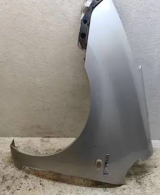 Toyota Prius (XW20) Fender 