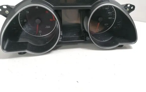Audi A5 8T 8F Speedometer (instrument cluster) 8T0920983B