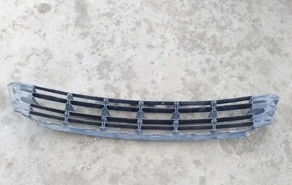 Ford Mondeo Mk III Front bumper lower grill 3S7117B968