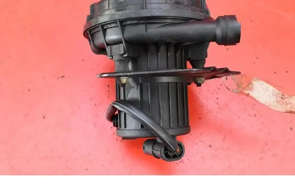 BMW 3 E46 Secondary air pump 72812400