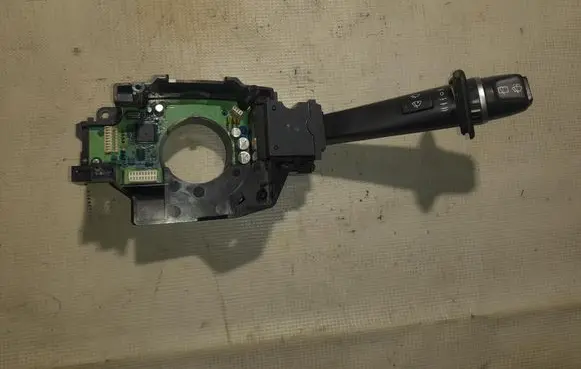 Volvo XC90 Indicator stalk 30798569