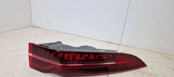 Jaguar I-Pace Rear/tail lights J9D3-13404-CC