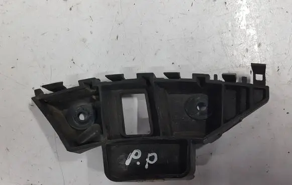 Volkswagen Jetta VI Front bumper mounting bracket 